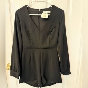 Wren & Willa Black V-Neck Romper